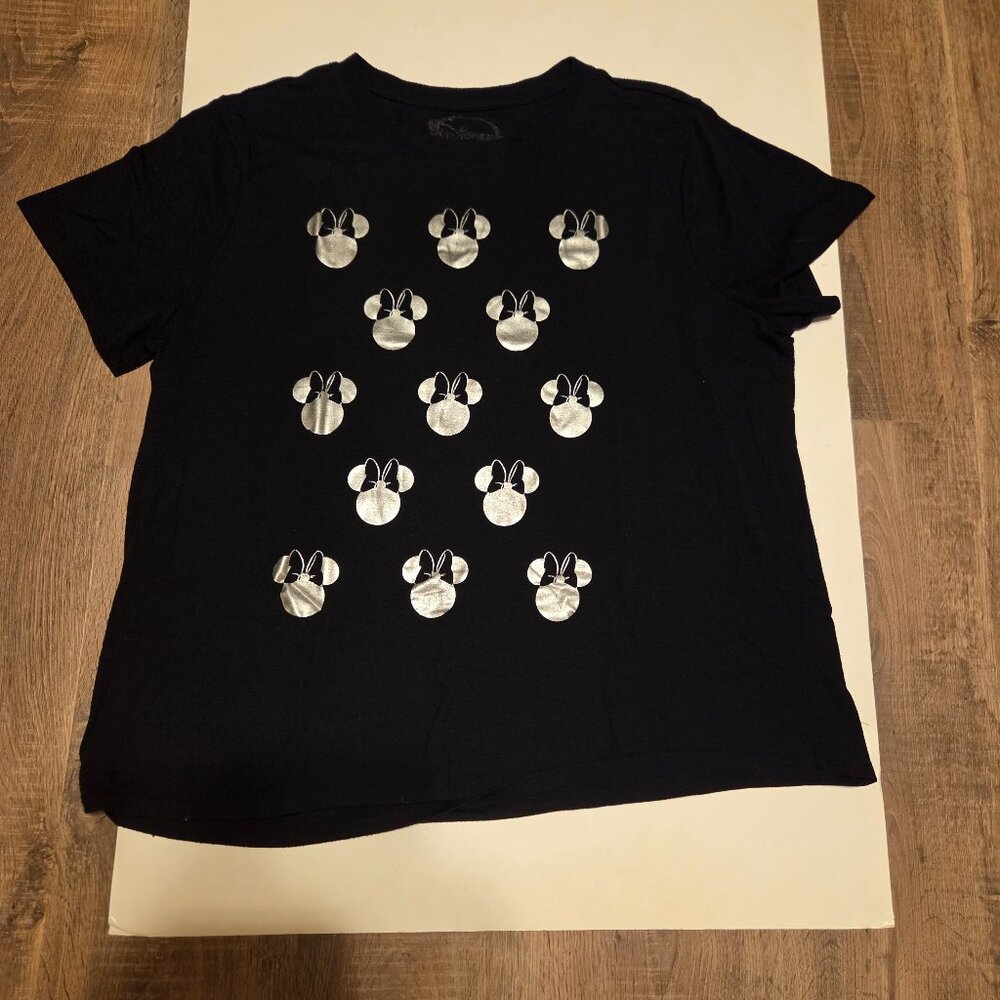 Disney Black Women's Short Sleeve T-Shirt with Silver Foil Graphic Minnie Mouse